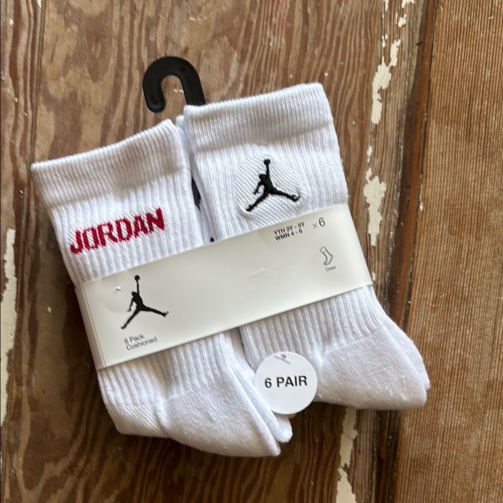 Jordan White Crew Socks - Youth 6 Pack Cushioned - white